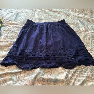 SKIES are blue navy blue skirt , size medium